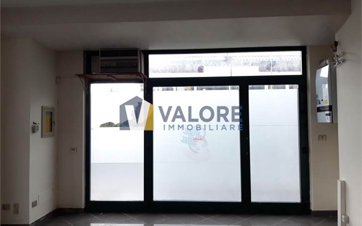 Commercial Premises / Showrooms for rent in Bastia Umbra