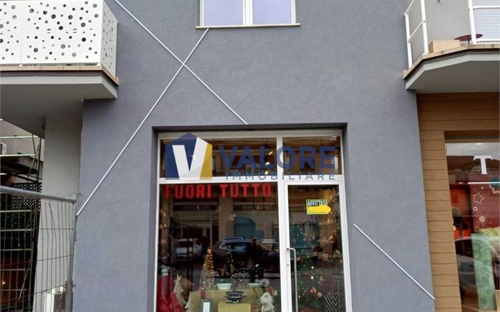 Commercial Premises / Showrooms for rent in Bastia Umbra