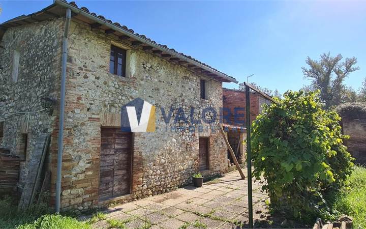 TODI - PANTALLA - CASALE IN PIETRA CON TERRENO