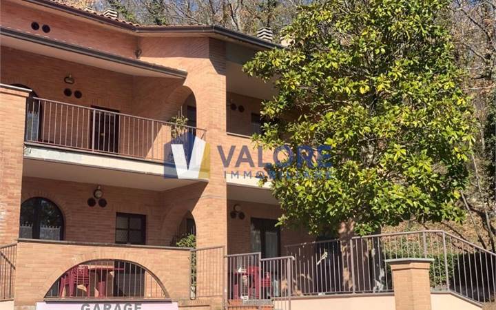 2 locali in vendita a Assisi