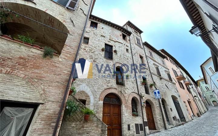 NOCERA UMBRA - APPARTAMENTO IN CENTRO STORICO