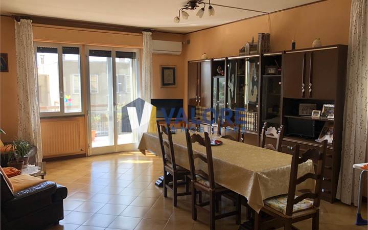 TODI – VILLINO A SCHIERA CON INGRESSO INDIPENDENTE