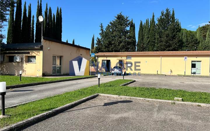 ASSISI - PETRIGNANO - COMPLESSO IMMOBILIARE