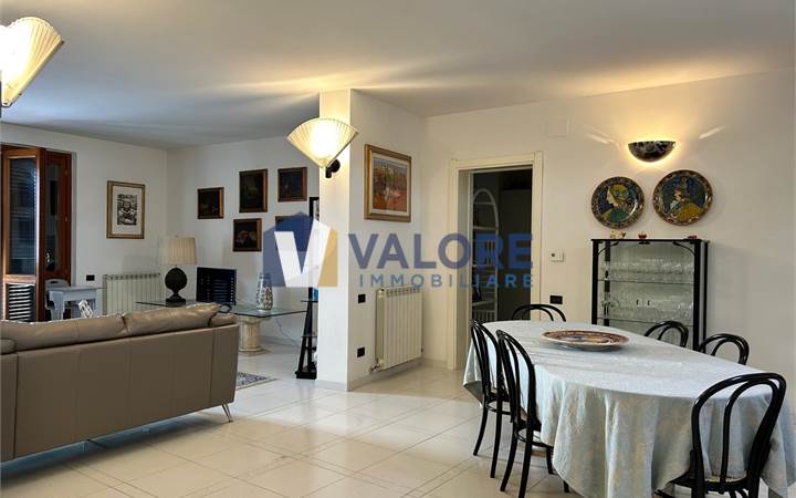 ASSISI - PALAZZO - APPARTAMENTO IN OTTIMO STATO