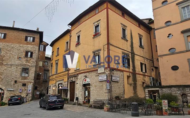 APPARTAMENTO DI PREGIO IN CENTRO STORICO