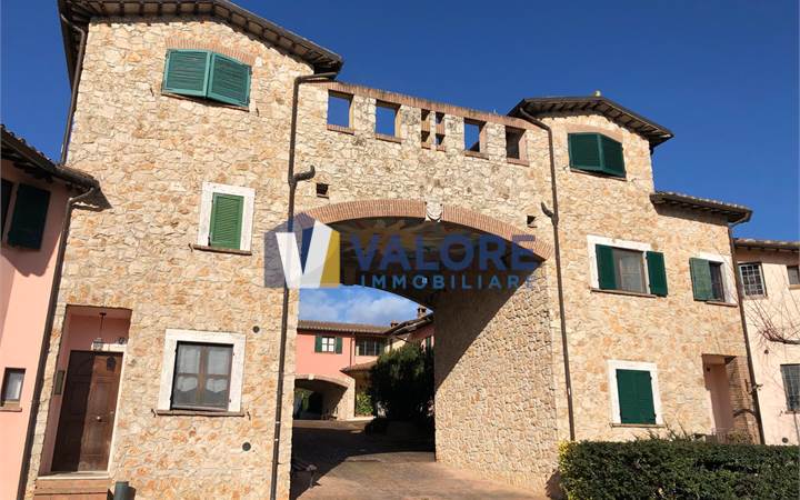 APPARTAMENTO INDIPENDENTE CON GIARDINO 