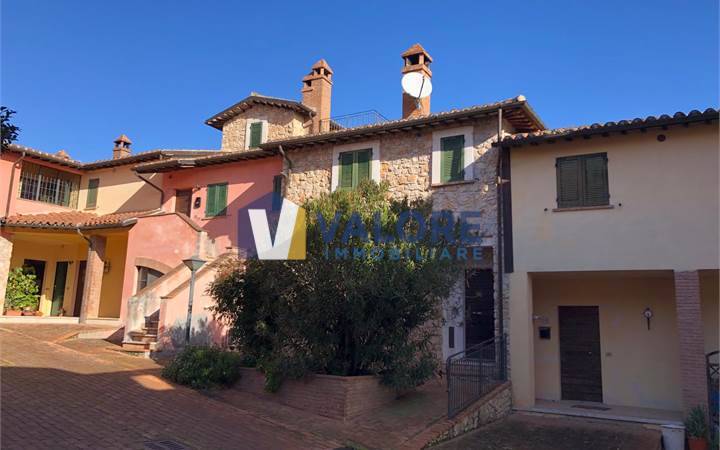 Flat Sale in Todi (PG) ROSCETO