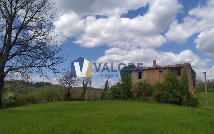 CASALE DA RISTRUTTURARE CON TERRENO