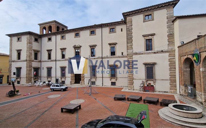ACQUASPARTA - APPARTAMENTO IN CENTRO STORICO 