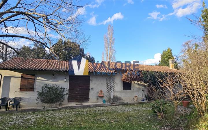 Farm Sale in Todi (PG) Vocabolo Lorchiani Basso sn