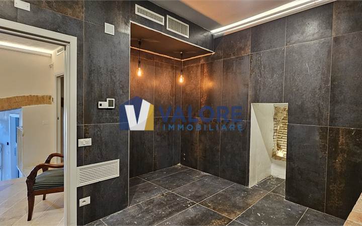 APPARTAMENTO DI PRESTIGIO IN CENTRO STORICO