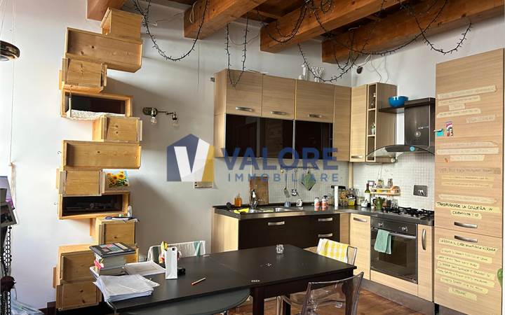 APPARTAMENTO RISTRUTTURATO IN CENTRO STORICO 