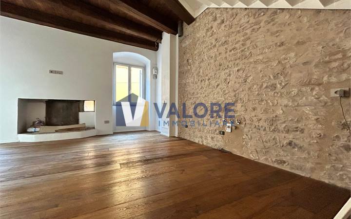 Renovated townhouse in the center of Spello