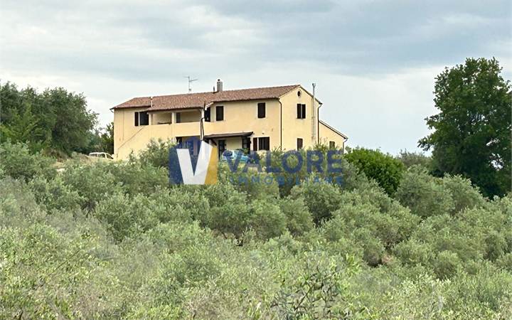 CANNARA (COLLEMANCIO):  APARTMENT IN FARMHOUSE