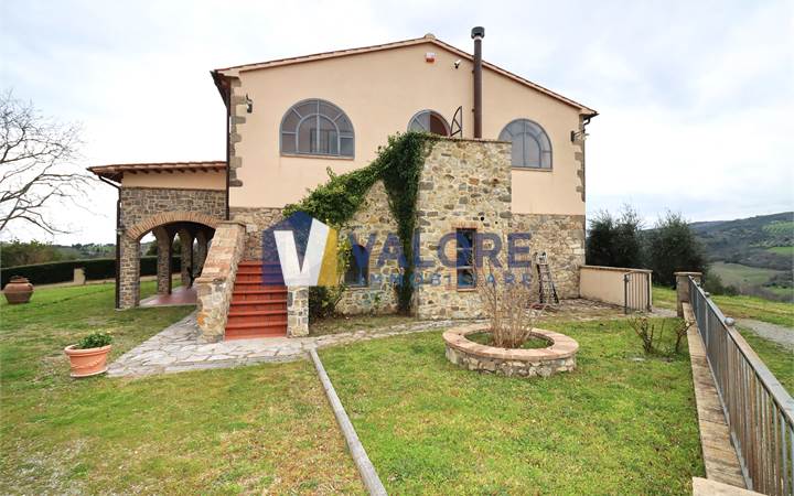CASTEL DEL PIANO - CASALE CON PISCINA E TERRENO 