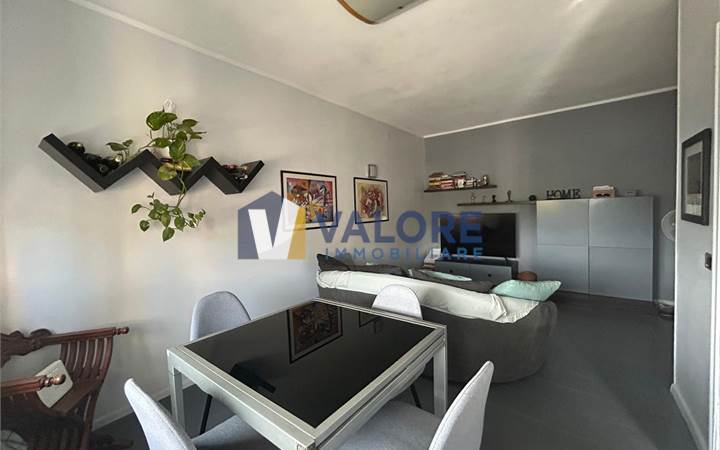 FOLIGNO: APPARTAMENTO CON GARAGE 
