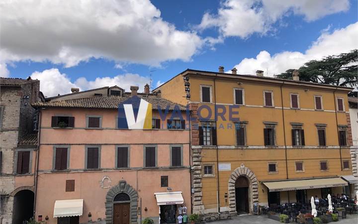 Flat Sale in Todi (PG) PIAZZA DEL POPOLO 6