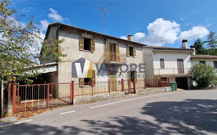 MASSA MARTANA - CASA SINGOLA A VIEPRI 