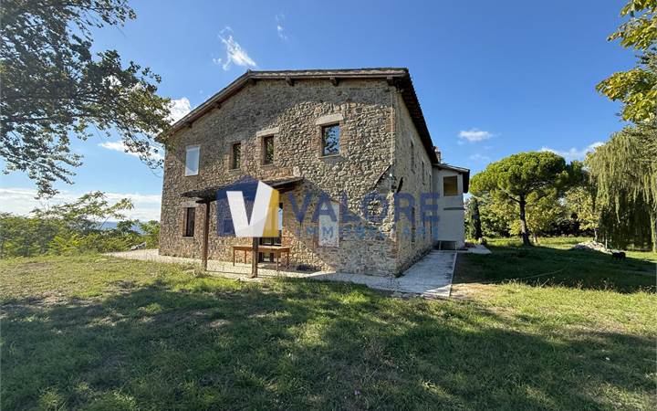 House of Character Sale in Todi (PG) Voc. Case Basse di Loreto  6 