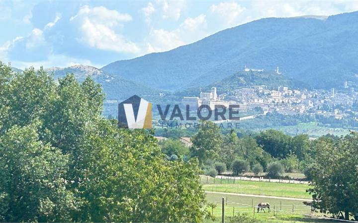 BASTIA: APPARTAMENTO ULTIMO PIANO CON TERRAZZI E GARAGE 