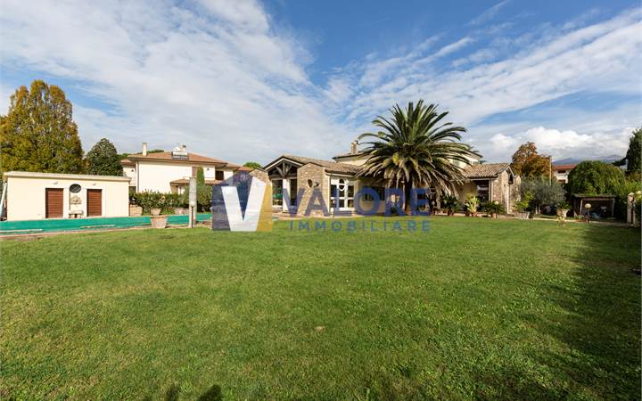 Villa Sale in Cannara (PG)