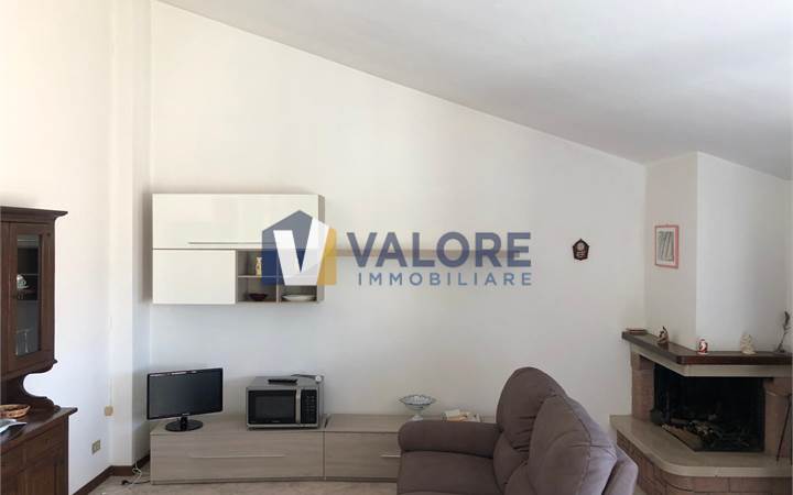 Flat Sale in Todi (PG) Via del Broglino 