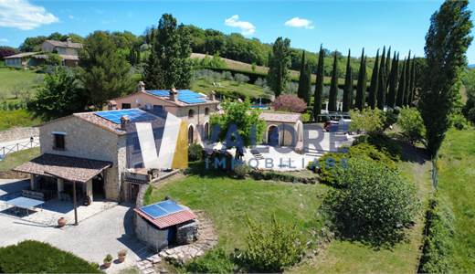 Villa Sale in Gualdo Cattaneo (PG)