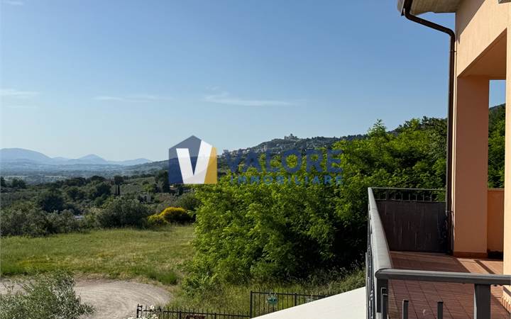 ASSISI - VIOLE: APPARTAMENTO DI NUOVA COSTRUZIONE 