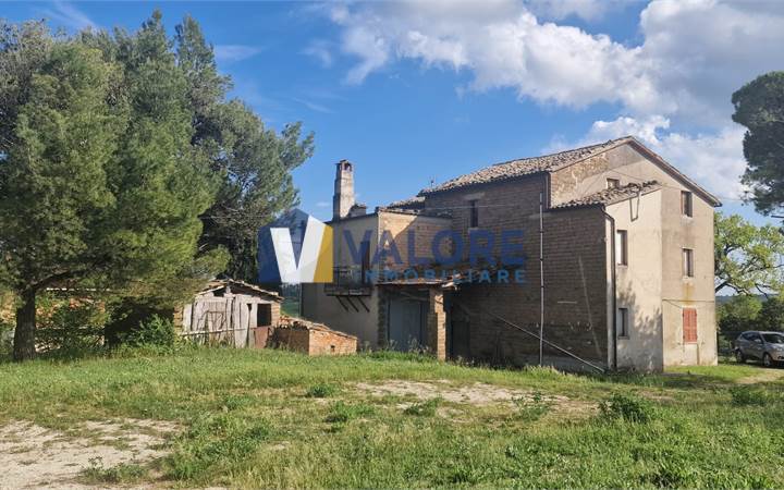 Town House Sale in Todi (PG) Vocabolo Casa Selva  