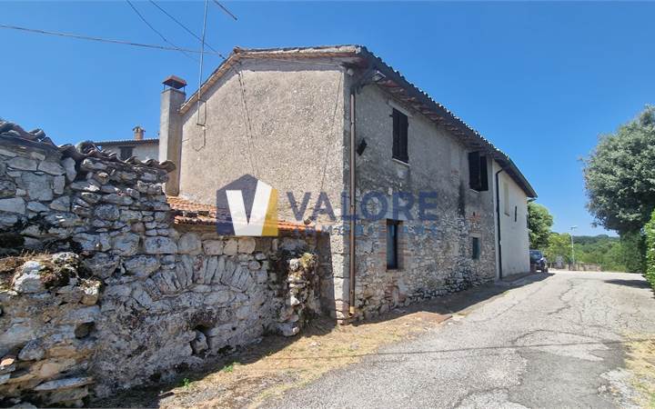 MASSA MARTANA - CASTEL RINALDI: APPARTAMENTO ARREDATO CON GARAGE 