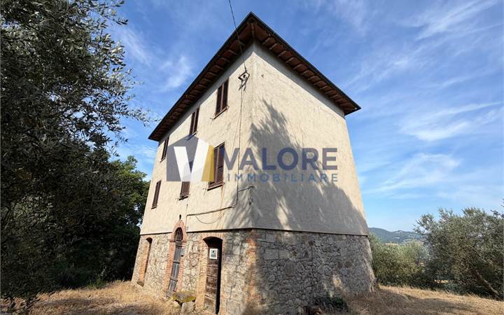 House of Character Sale in Todi (PG)