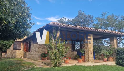 House of Character Sale in Gualdo Cattaneo (PG) via di casantica 6